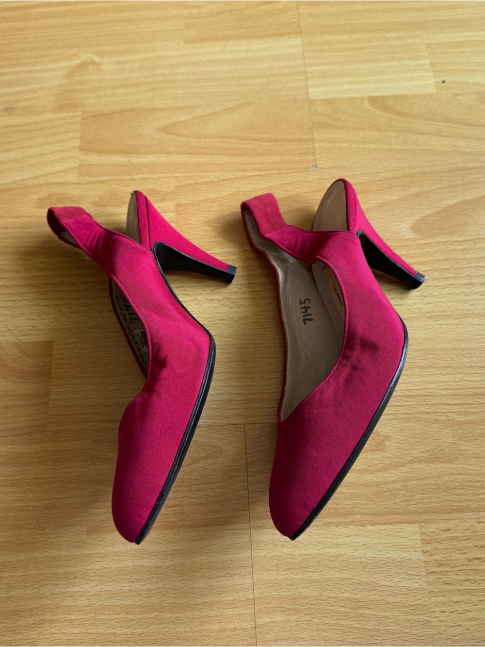 Vintage Silvias Costume pink satin slingback heels - Picture 4 of 5